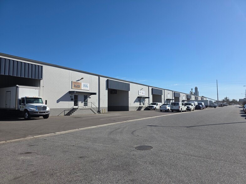 More Photos Of 503-553 W Grant St, Orlando Warehouse For Lease