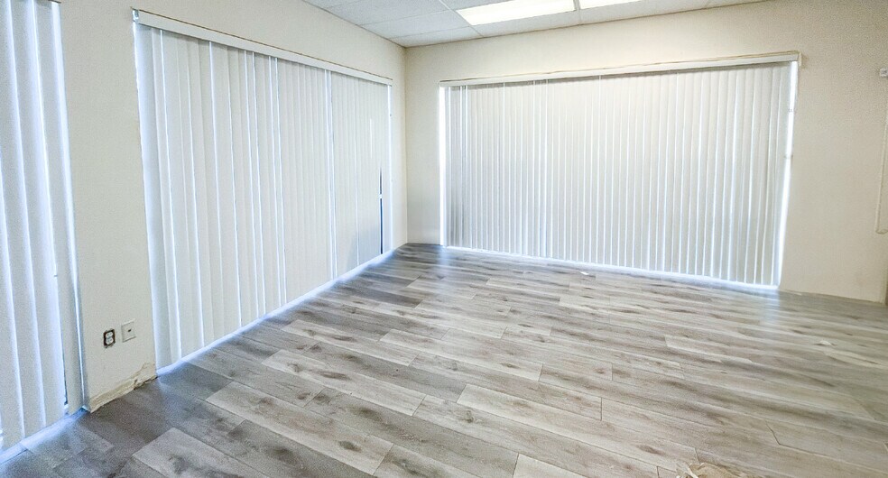 More Photos Of 5816 E Shields Ave, Fresno Warehouse For Lease