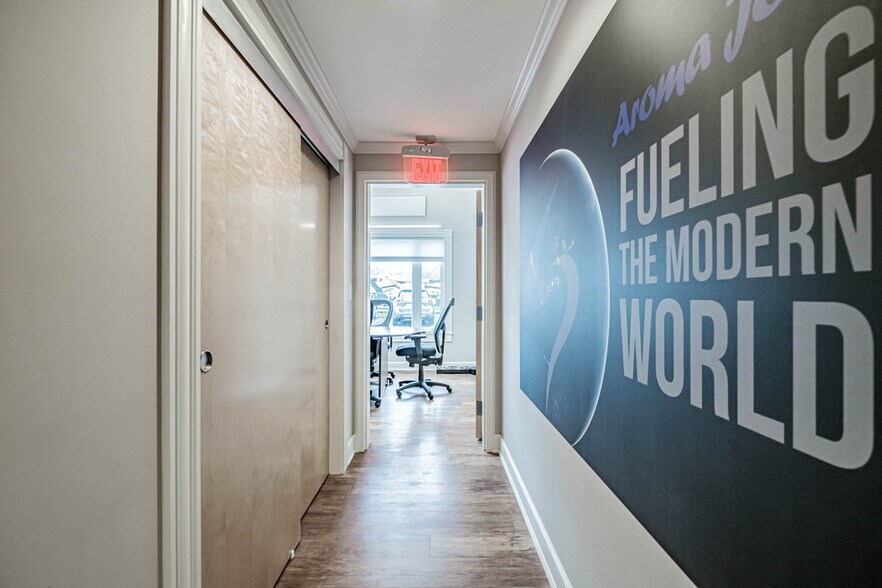 More Photos Of 352 Warren Ave, Portland Office Residential For Lease