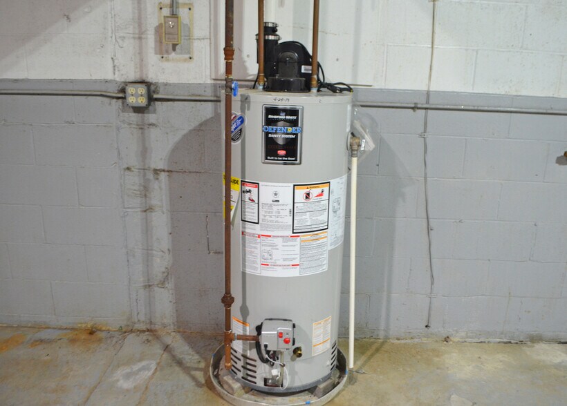 More Photos Of 10027 Railroad St, Lake City Warehouse For Sale