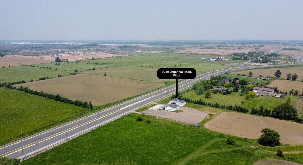 More Photos Of 9240 Britannia Rd, Milton Flex For Lease