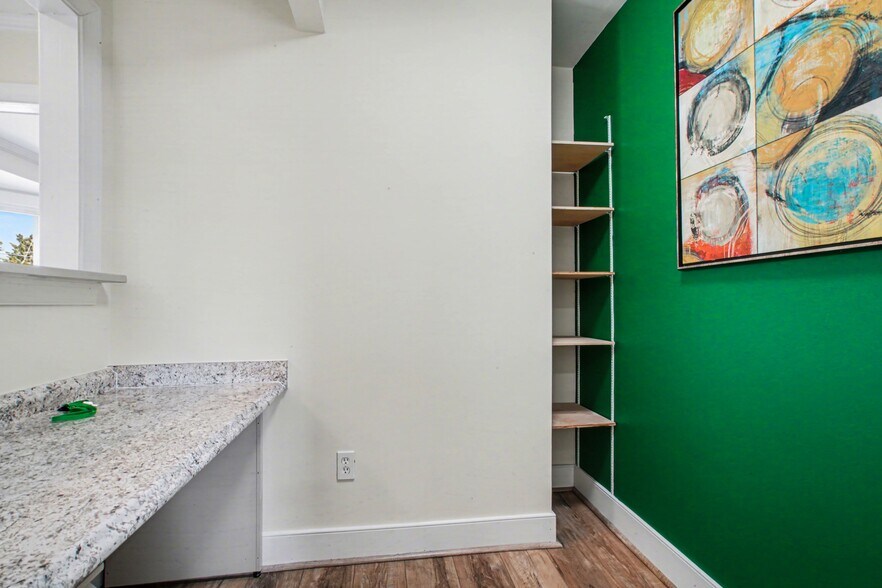 More Photos Of 2603 Lafayette Blvd, Fredericksburg General Retail For Lease