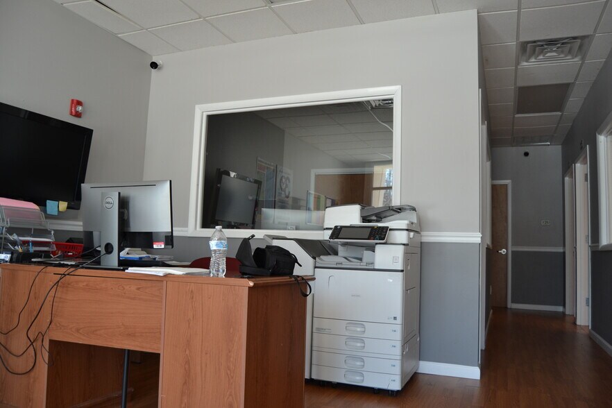More Photos Of 316 Tennent Rd, Morganville Office For Lease