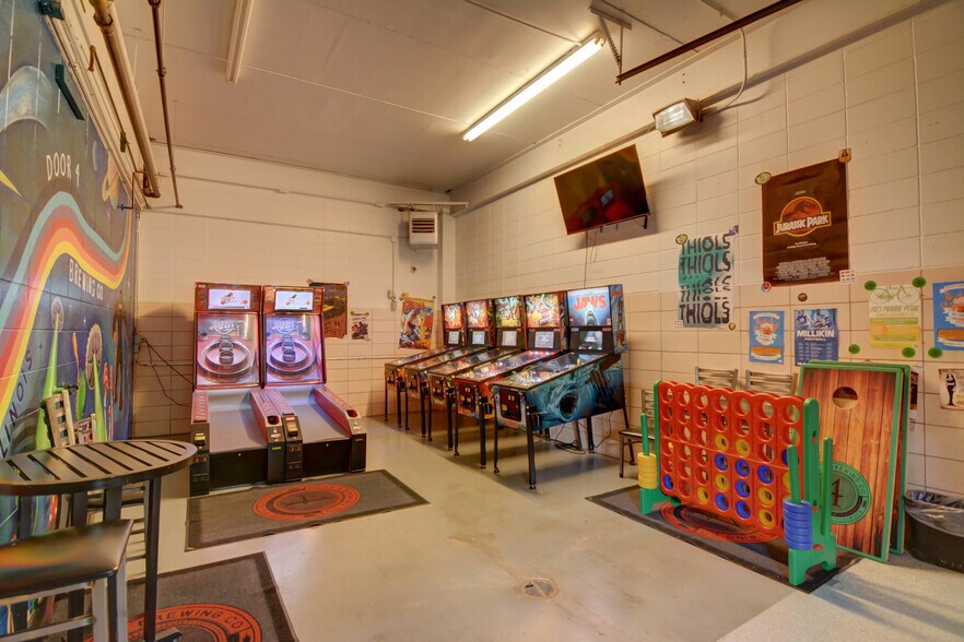 More Photos Of 1234 W Cerro Gordo St, Decatur Restaurant For Sale