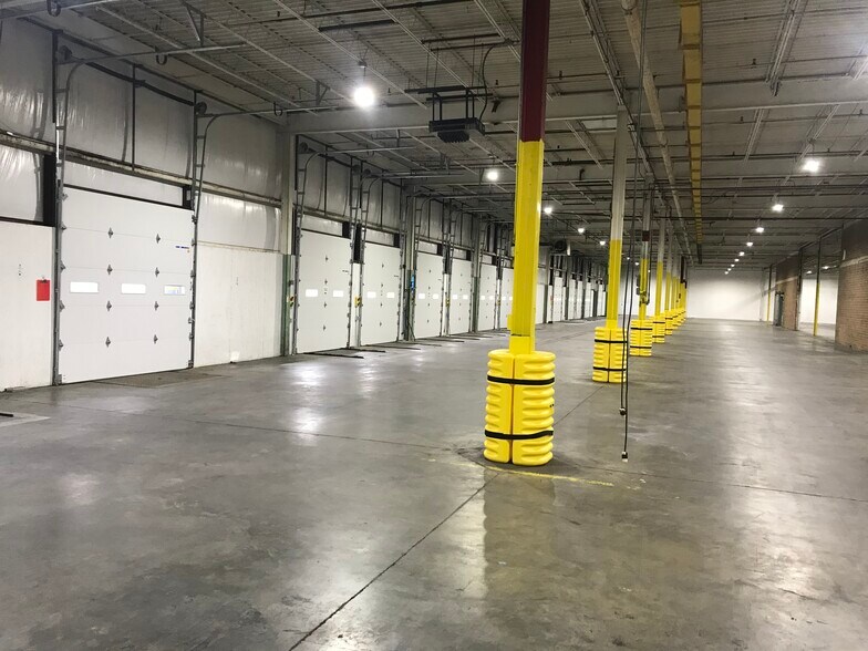 More Photos Of 192 Murdock Rd, Troutman Manufacturing For Lease