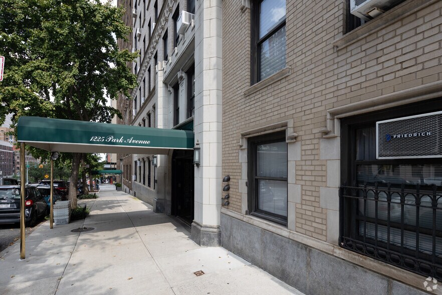 More Photos Of 1225 Park Ave, New York Apartments For Lease