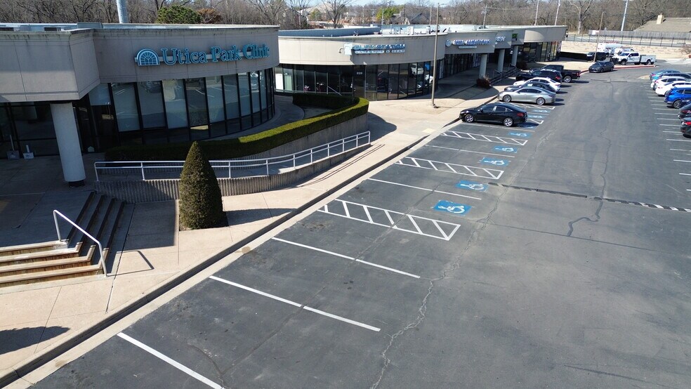 More Photos Of 8136-8190 S Memorial Dr, Tulsa Unknown For Lease