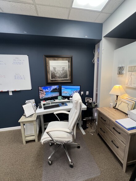 More Photos Of 819 Commercial Ave, Anacortes Office For Sale