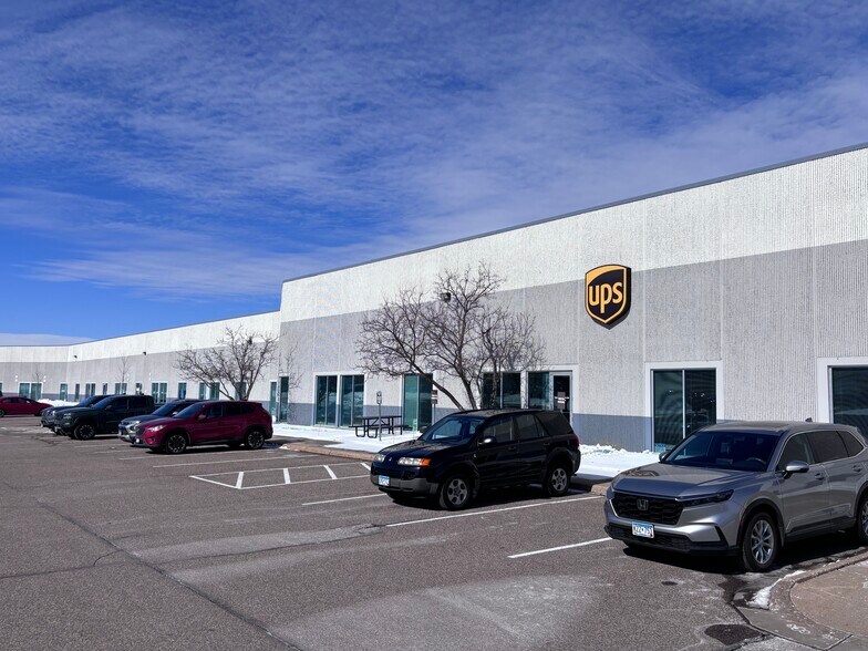 More Photos Of 980 Lone Oak Rd, Eagan Unknown For Lease