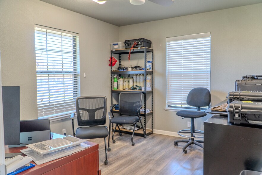 More Photos Of 4959 US-90, Alleyton Office For Sale