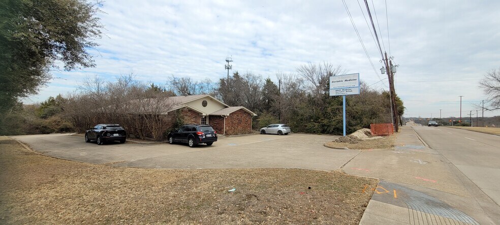 More Photos Of 315 E Pleasant Run Rd, DeSoto Medical For Sale