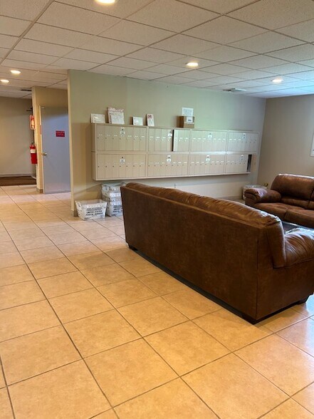 More Photos Of 170 Kinnelon Rd, Kinnelon Office Residential For Sale