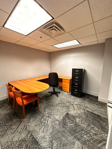 More Photos Of 1521-1523 Locust St, Philadelphia Office For Lease