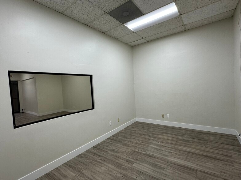 More Photos Of 1930 Howard Rd, Madera General Retail For Lease