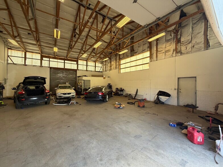 More Photos Of 5420 Niagara St, Commerce City Industrial For Lease