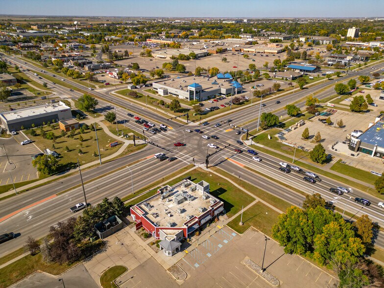 More Photos Of 2675 32nd Ave S, Grand Forks Restaurant For Sale