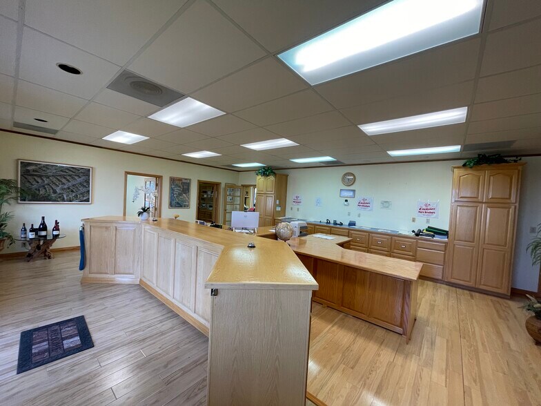 More Photos Of 13002 Zachary Ave, Mc Farland Specialty For Sale