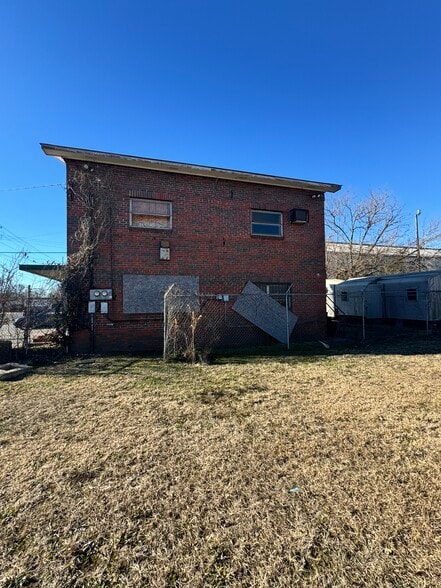 More Photos Of 2024 Avenue C, Birmingham Office Residential For Sale