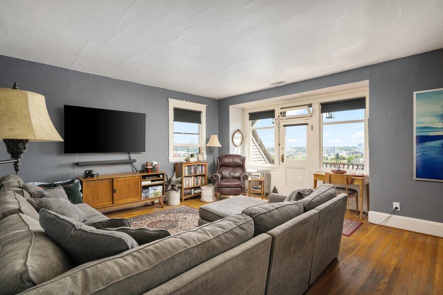 More Photos Of , Portland Multifamily For Sale