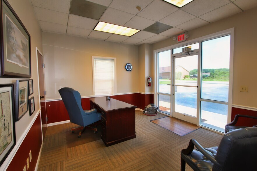 More Photos Of 1829 Habersham Sq, Florence Industrial For Sale