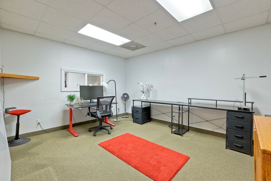 More Photos Of 13200 Kirkham Way, Poway Warehouse For Sale