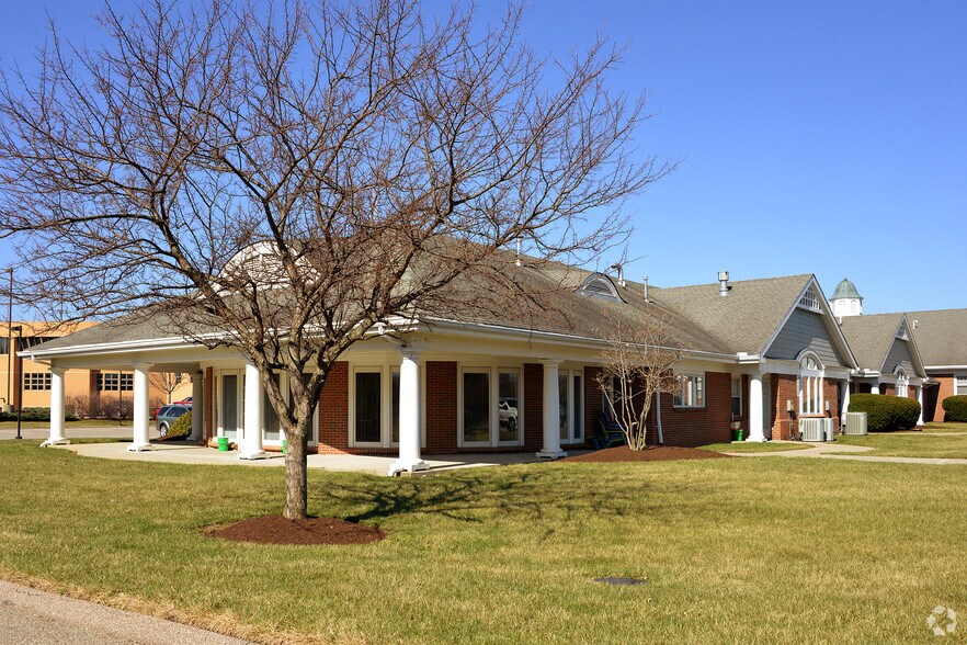 More Photos Of 608 Reading Rd, Mason Medical For Lease