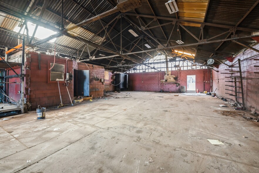 More Photos Of 3578 Maple Ct, Oceanside Warehouse For Lease