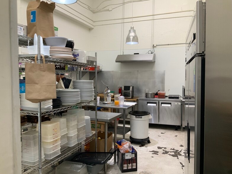 More Photos Of 2817-2827 Main St, Santa Monica Loft Creative Space For Lease