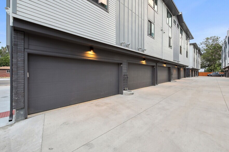 More Photos Of 8707 Ralston Rd, Arvada Apartments For Sale