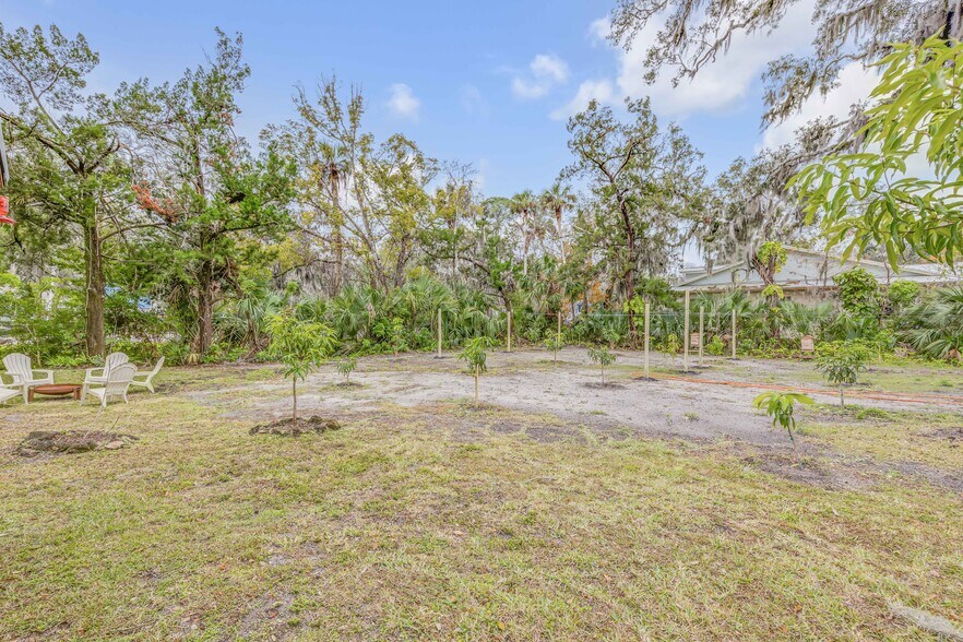 More Photos Of 801 Canal St, New Smyrna Beach Office For Sale