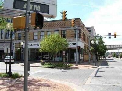 Primary Photo Of 801 E Main St, Richmond Storefront Retail Office For Sale