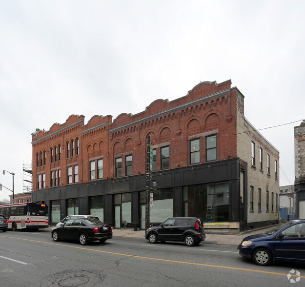More Photos Of 2868 Dundas St W, Toronto Apartments For Lease