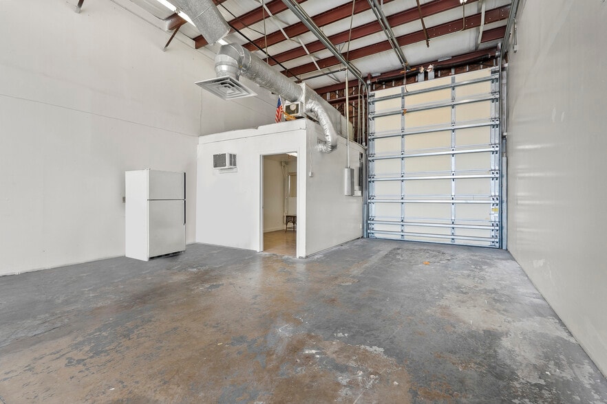 More Photos Of 1501 SE Decker Ave, Stuart Industrial For Sale