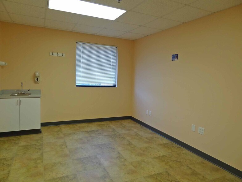 More Photos Of 1311-1319 Pineview Dr, Morgantown Medical For Lease