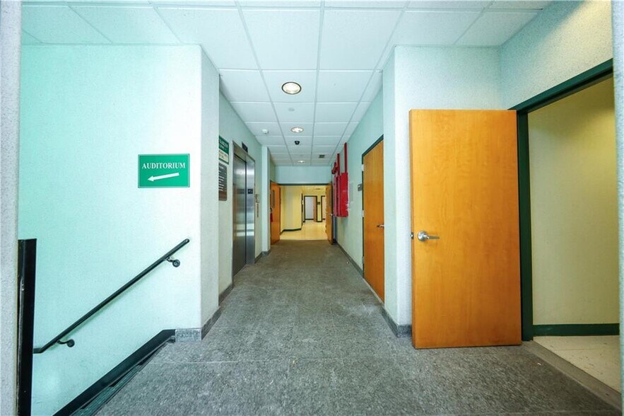 More Photos Of 8710 5th Ave, Brooklyn Medical For Lease