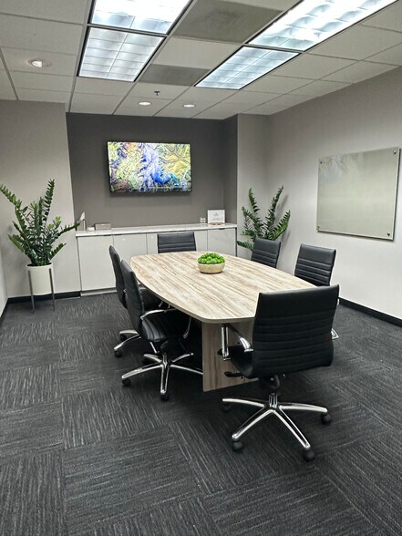 More Photos Of 3675 Crestwood Pkwy NW, Duluth Coworking Space