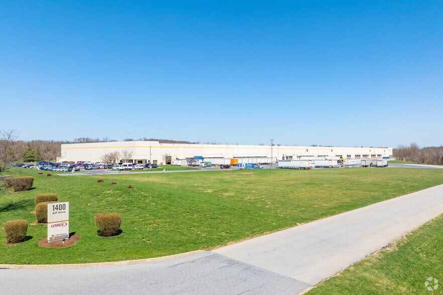 More Photos Of 1400 Aip Dr, Middletown Warehouse For Lease