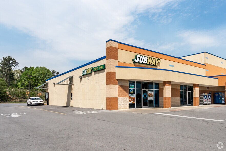 More Photos Of 1512 Red Bud Rd, Calhoun General Retail For Lease