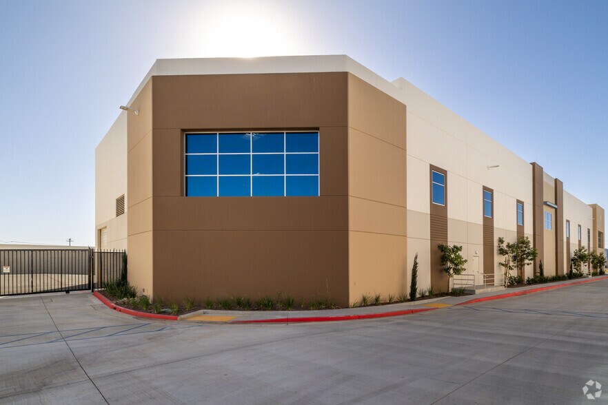 More Photos Of Old 215 Frontage Rd & Alessandro Blvd, Moreno Valley Unknown For Lease