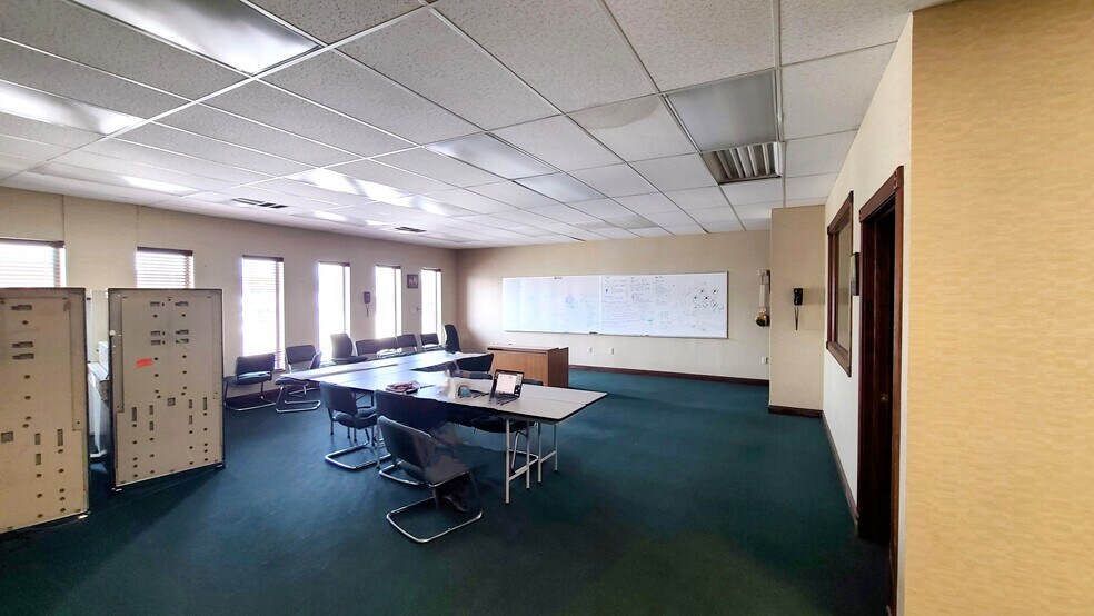 More Photos Of 3161 Dixie Hwy, Erlanger Office For Lease