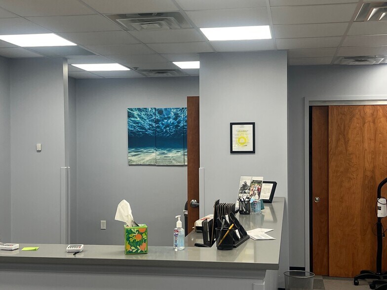 More Photos Of 82 Totowa Rd, Wayne Medical For Lease