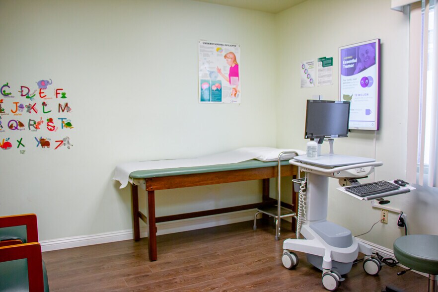 More Photos Of 1711 28th St, Bakersfield Medical For Lease