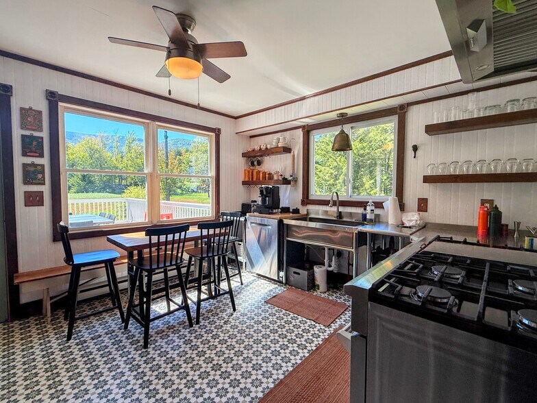 More Photos Of 42-50 Stoney Clove -1, Hunter Apartments For Sale