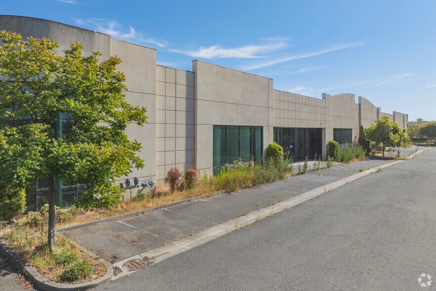 More Photos Of 37620 Filbert St, Newark Warehouse For Sale