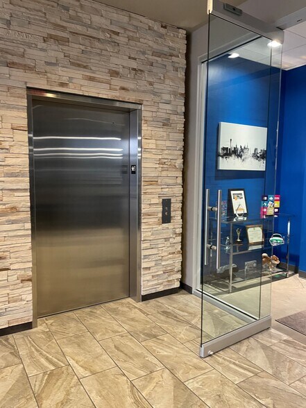 More Photos Of 6010 S Durango Dr, Las Vegas Loft Creative Space For Lease