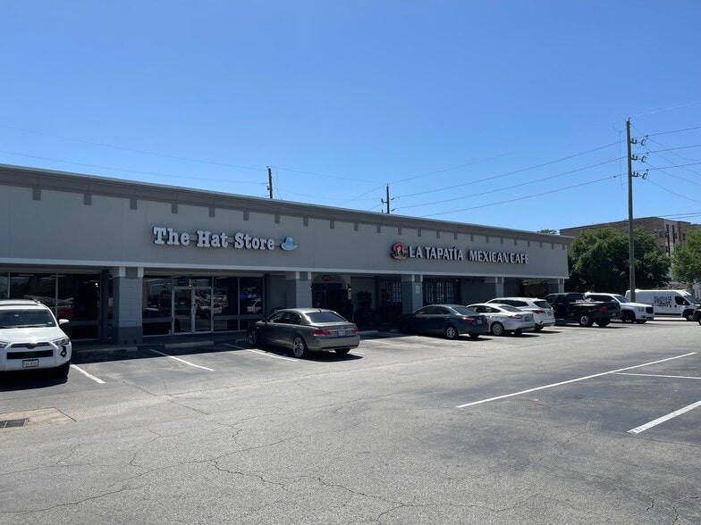 More Photos Of 5545-5591 Richmond Ave, Houston Unknown For Lease