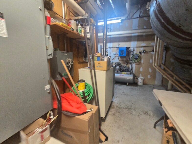 More Photos Of 5201 44 St, Bonnyville Industrial For Sale