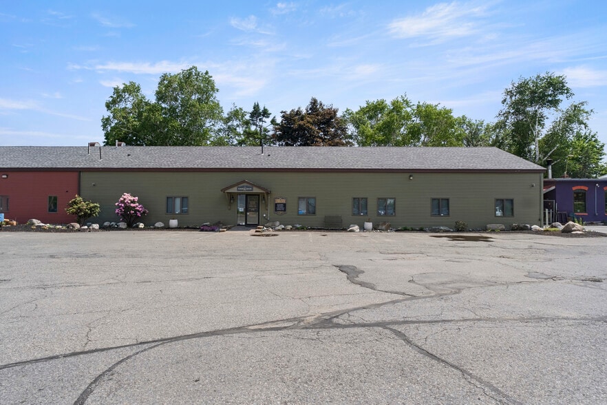 More Photos Of 13 Railroad Sq, Waterville Medical For Sale