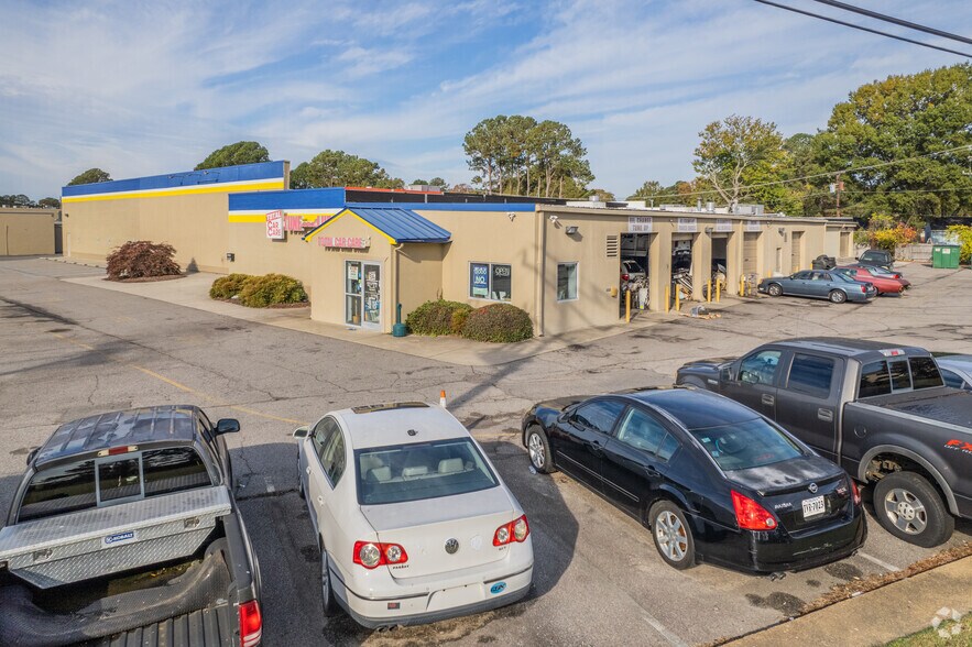 More Photos Of 2854-2886 Airline Blvd, Portsmouth Unknown For Lease