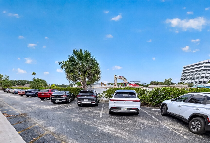 More Photos Of 201 N University Dr, Plantation Medical For Sale